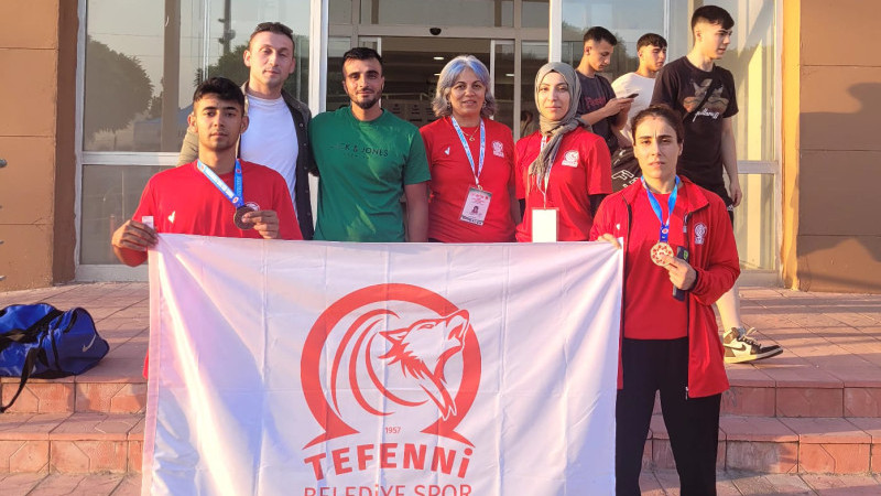 Tefenni Belediye Spor’dan Türkiye Kick Boks Şampiyonasında önemli derece
