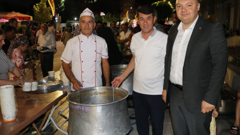 Gölhisar Belediyesinden Aşure İkramı