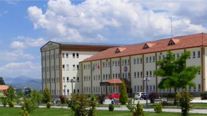 Gölhisar Meslek Yüksekokulu ve Sağlık Hizmetleri ile 