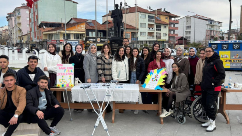 Gölhisar’da “Sevgi Varsa Engel Yok” Mesajı