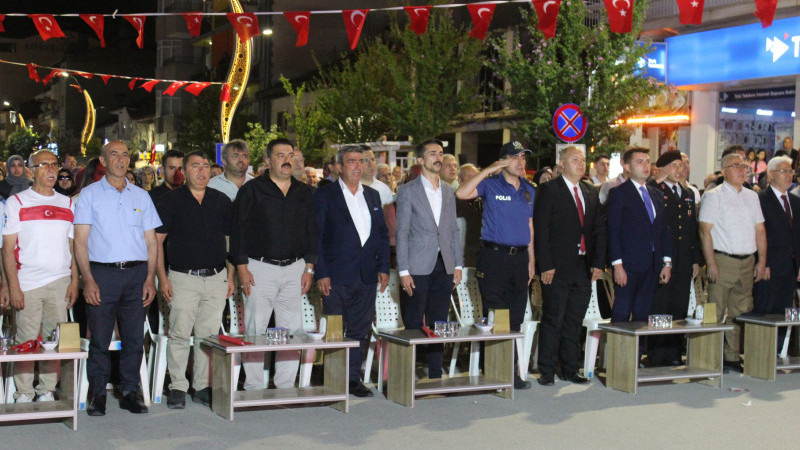 15 Temmuz Unutulmadı! Gölhisar Meydanlara Sığmadı