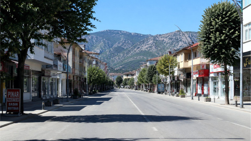 Okullar Kapandı, Gölhisar Sessizleşti
