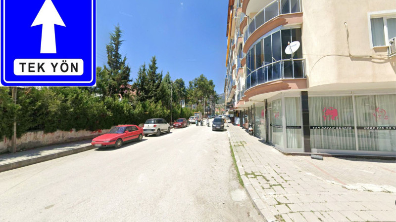 Dikkat! Görünce Şaşırmayın! Gölhisar'da O Sokak Artık Tek Yön