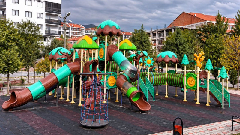 Gölhisar'a 27 Yeni Çocuk Parkı!