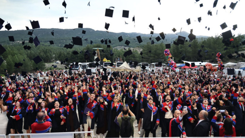 Gölhisar’da 1.200 öğrenci kep attı