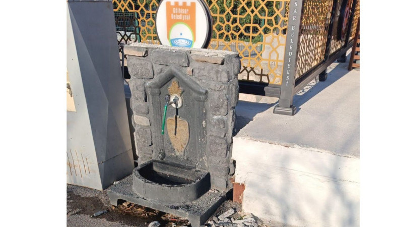 Gölhisar'da Çeşmeyi Tahrip Eden Gençler Yakalandı